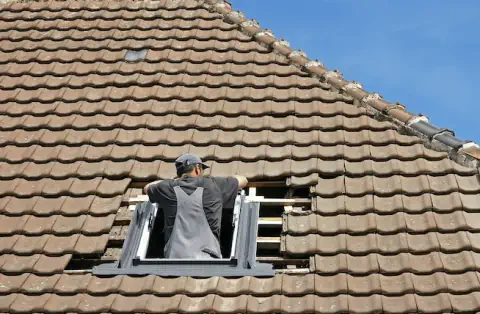 Pose de velux - Juvigny